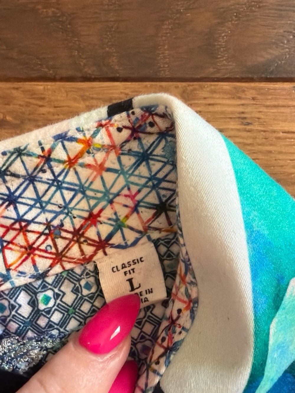 Robert Graham Button Up - Picture 4 of 4